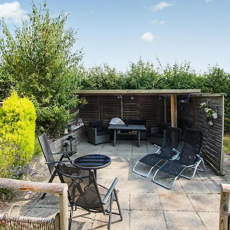 Stunning In Sams With 3 Bedrooms Onsbjerg
